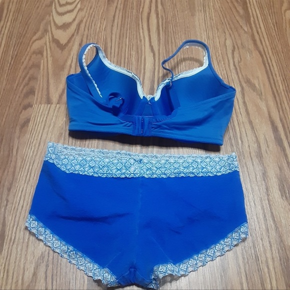 Bra & panty lot! - Picture 3 of 5